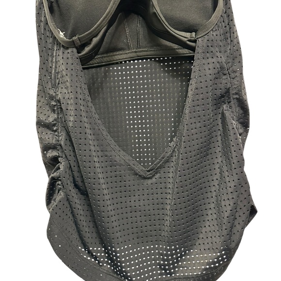 Nike Black Perforated Tank Top‎ - Picture 3 of 6